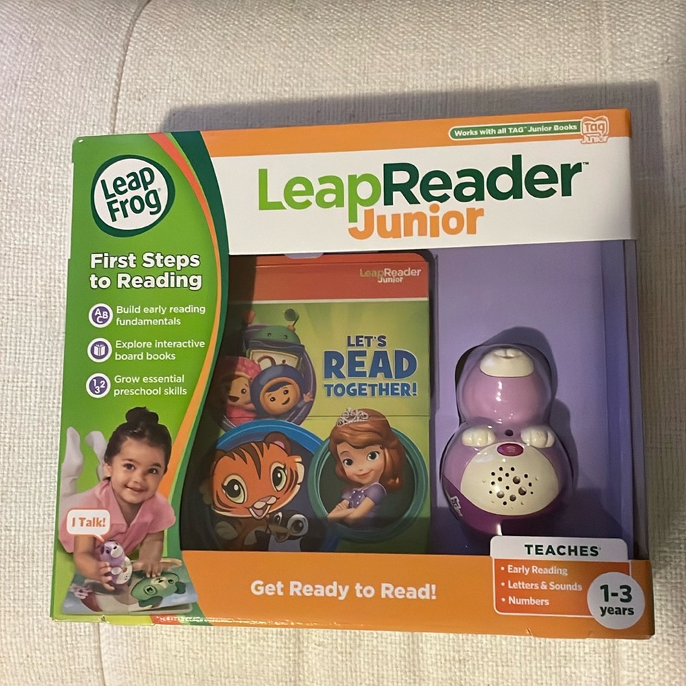 LeapReader Junior. Leap frog first steps to reading.